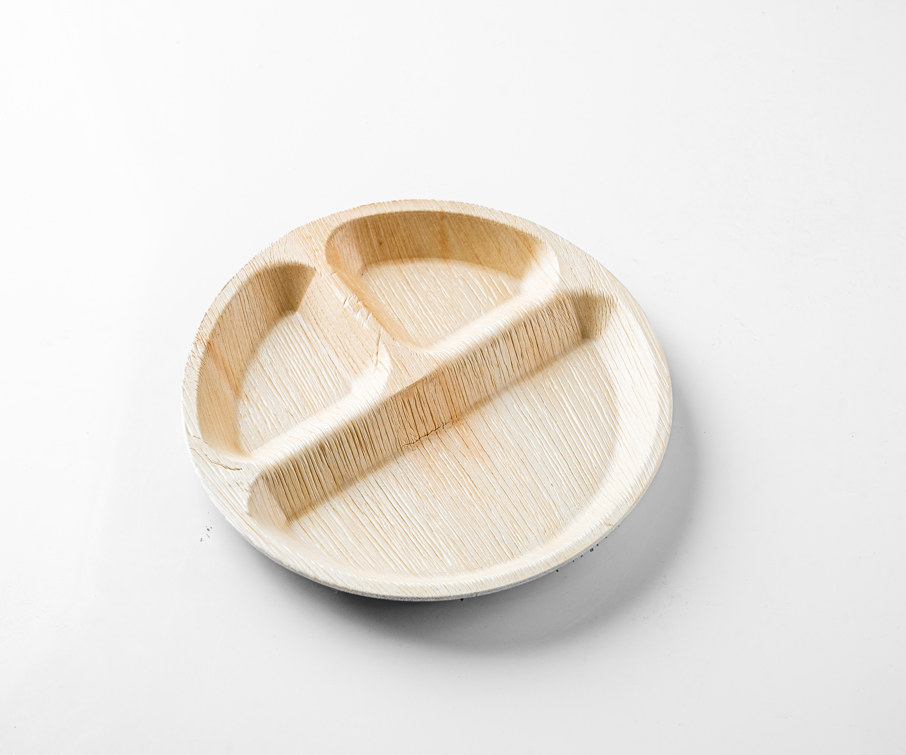10" (25 cm) Round Compostable 3 Compartment Palm Leaf Plates